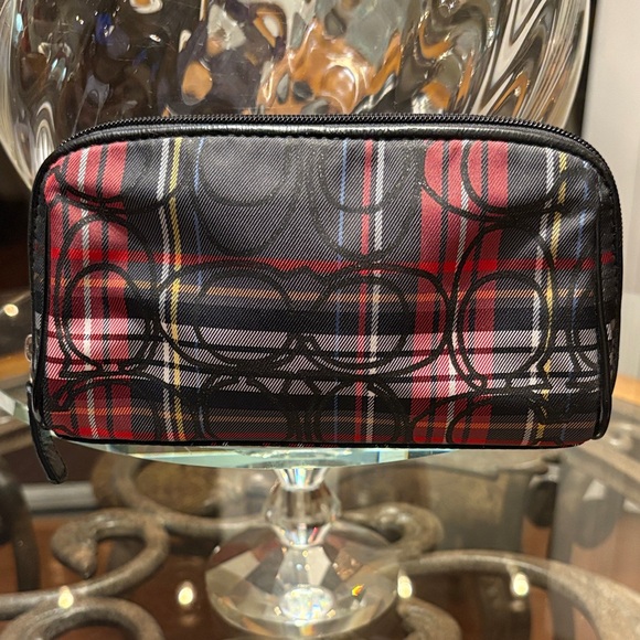 🌹red stripe-COACH Poppy Tartan Zipper wristlet/cosmetic bag - Picture 1 of 8